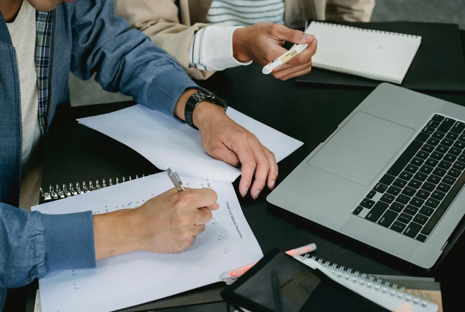 Equipo de trabajo en una instancia de formación de Grupo EDU